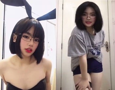 Linda garota curta -Haired Girl estava feliz em gemer